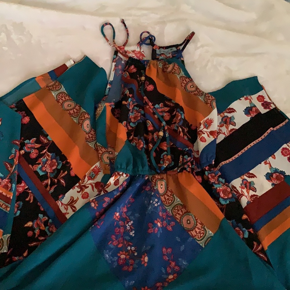 Dress - Picture 3 of 3